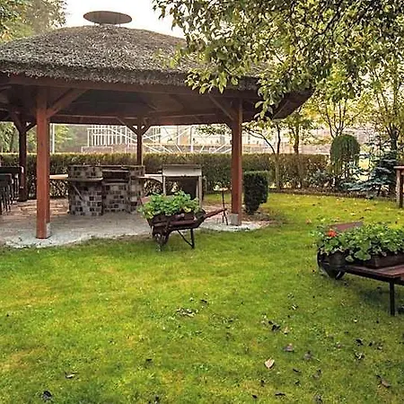 Akademia Kuraszkow Курортный комплекс