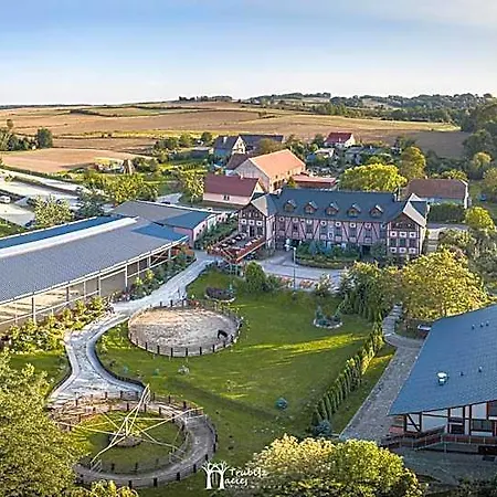 Akademia Kuraszkow Курортный комплекс 3*