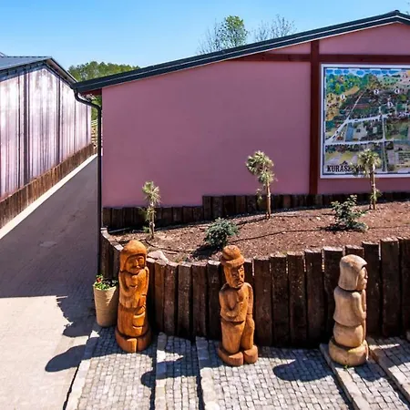 Resort Akademia Kuraszkow Kuraszkow (Lower Silesia)