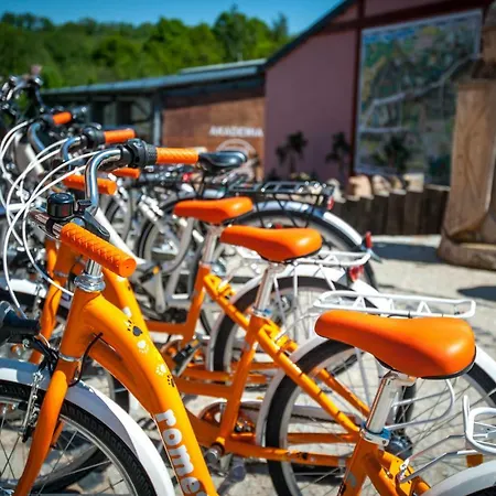 Resort Akademia Kuraszkow Kuraszkow (Lower Silesia)